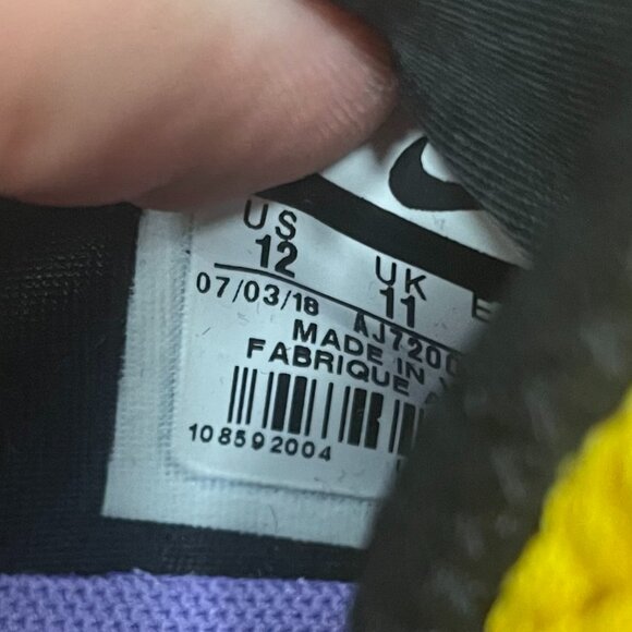 NIKE Air Max 270 Bowfin Atomic Violet Sz 12 Black/Amarillo AJ7200-004 - Picture 6 of 6